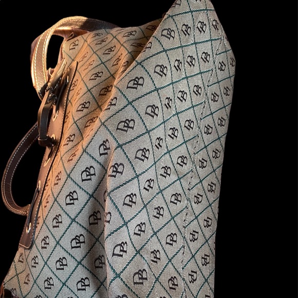 Vintage Dooney & Bourke Signature Monogram Bag - Picture 4 of 6